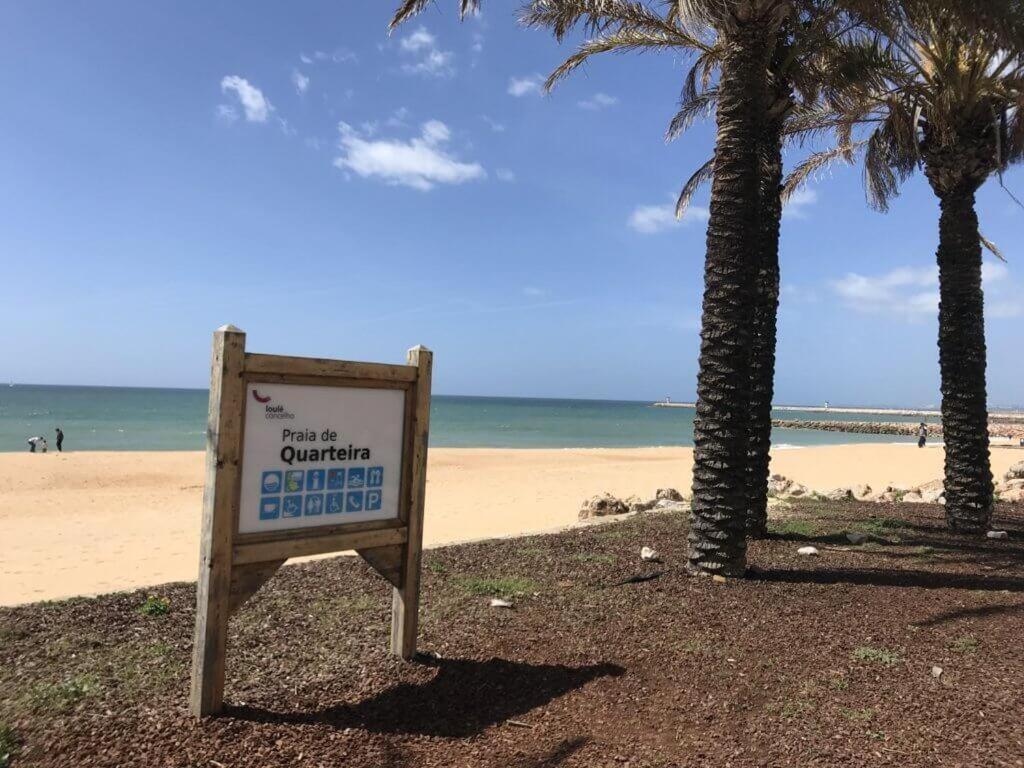 Apartamento frente ao mar com piscina de água salgada Quarteira Esterno foto